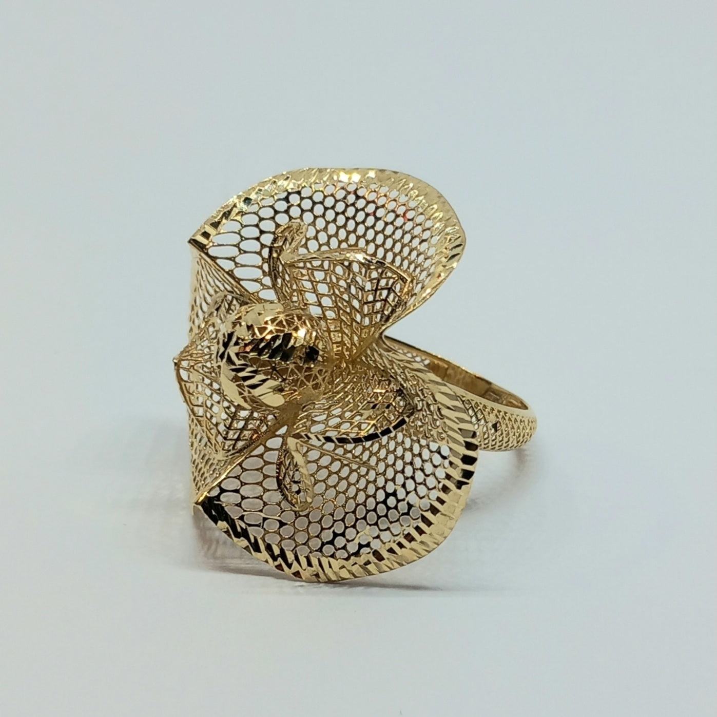 Zlatý prsten Květina