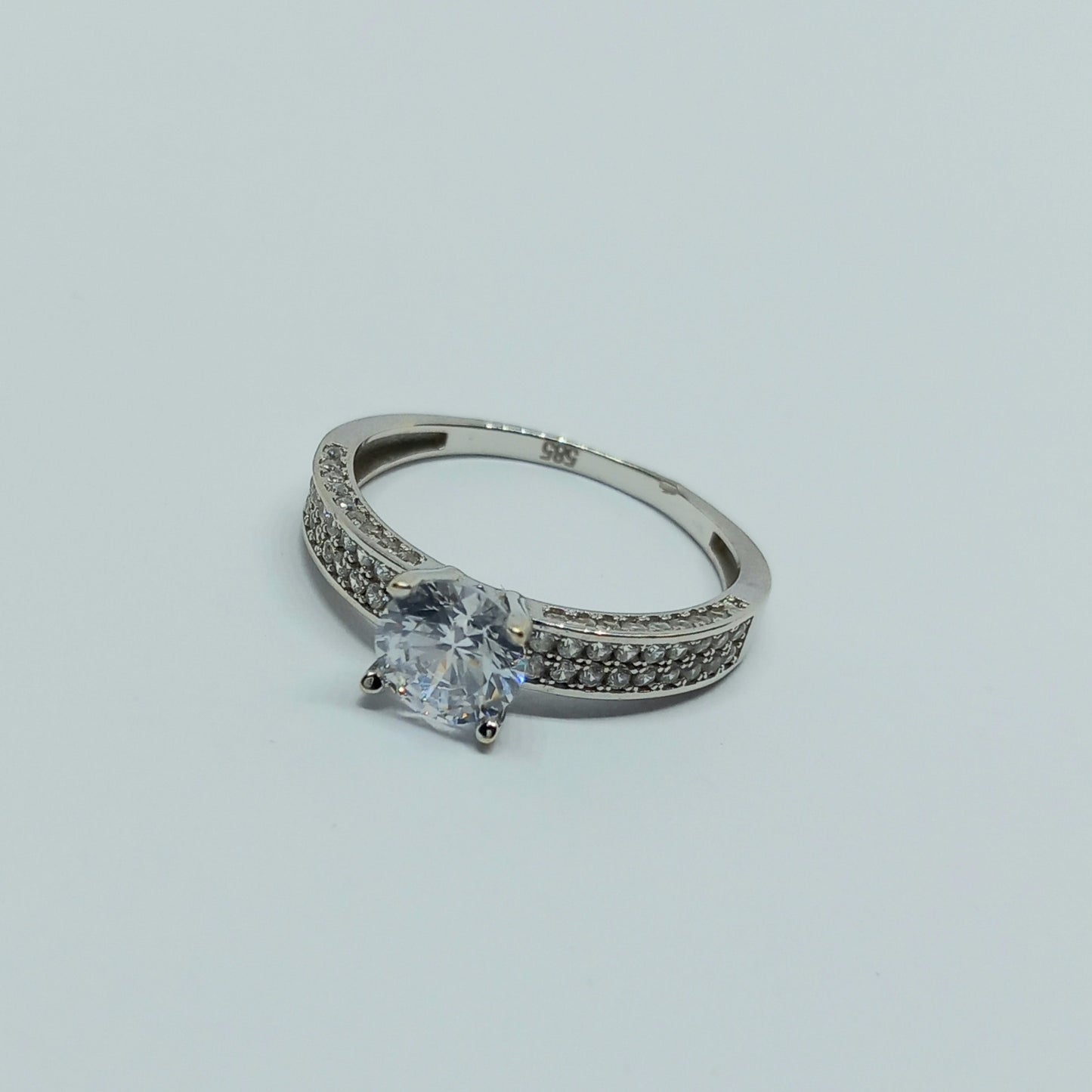 Zlatý prsten 14k 585/1000 - zlato bílé - použité - vel. 56