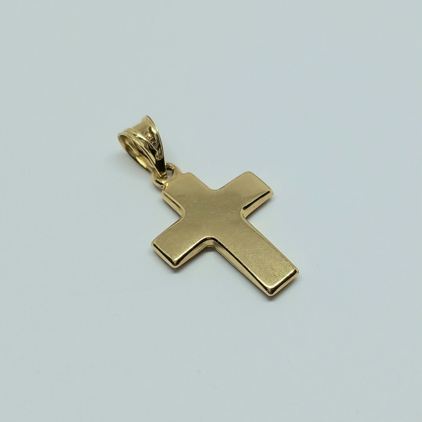 Zlatý přívěšek 14k 585/1000 Kříž - zlato žluté - nové
