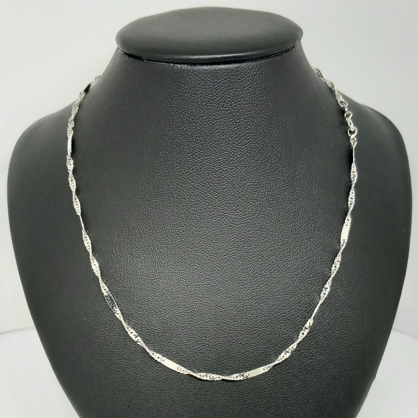 Zlatý řetěz 14k 585/1000 - zlato bílé - jako nové - 42cm