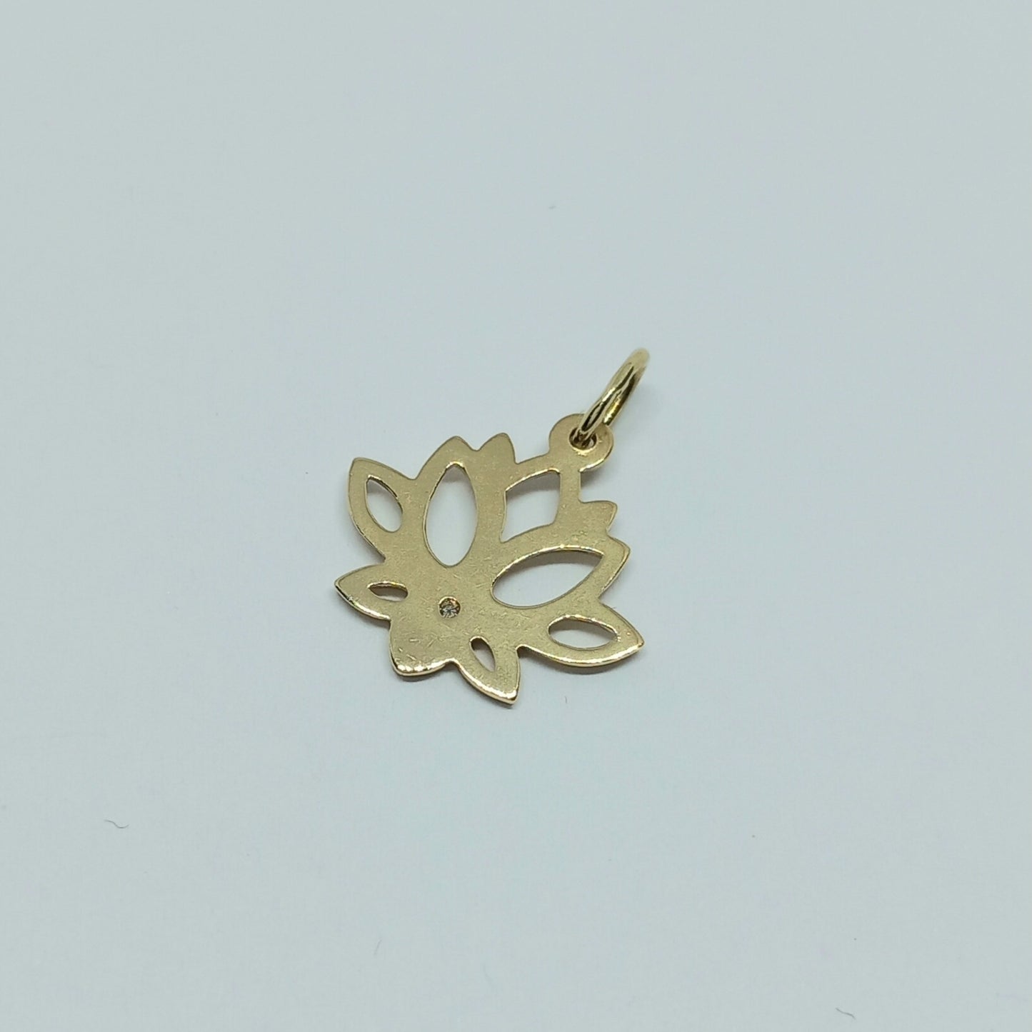 Zlatý přívěšek 14k 585/1000 Lotos - zlato žluté - použité