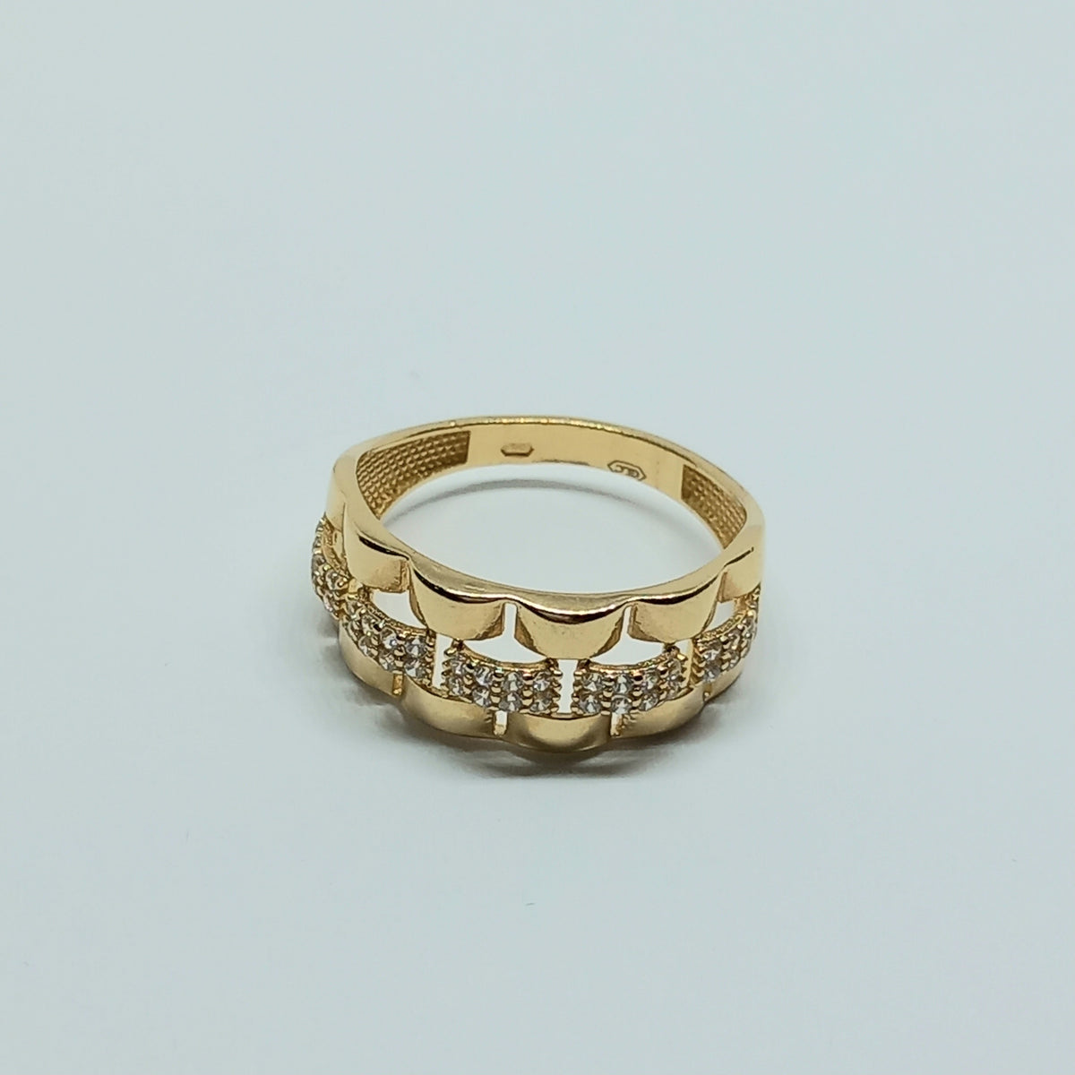 Dámský prsten ze žlutého zlata 14k . vel. 56 . 2,53g . stav A1