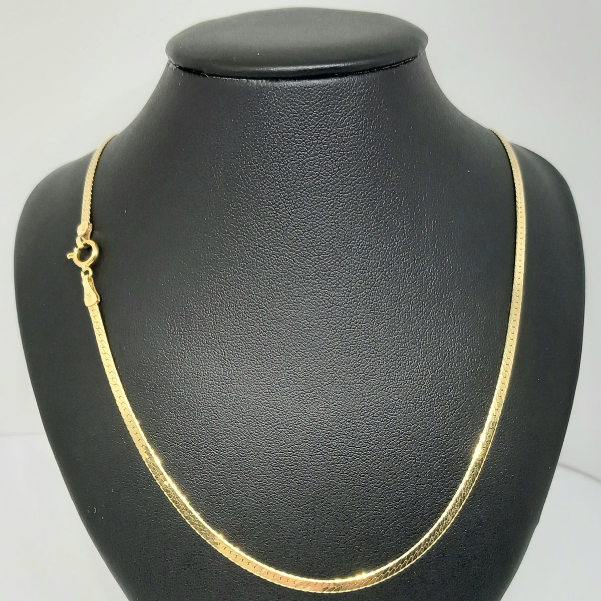 Dámský zlatý řetěz ze žlutého zlata 14k . 51cm . 6g . stav B