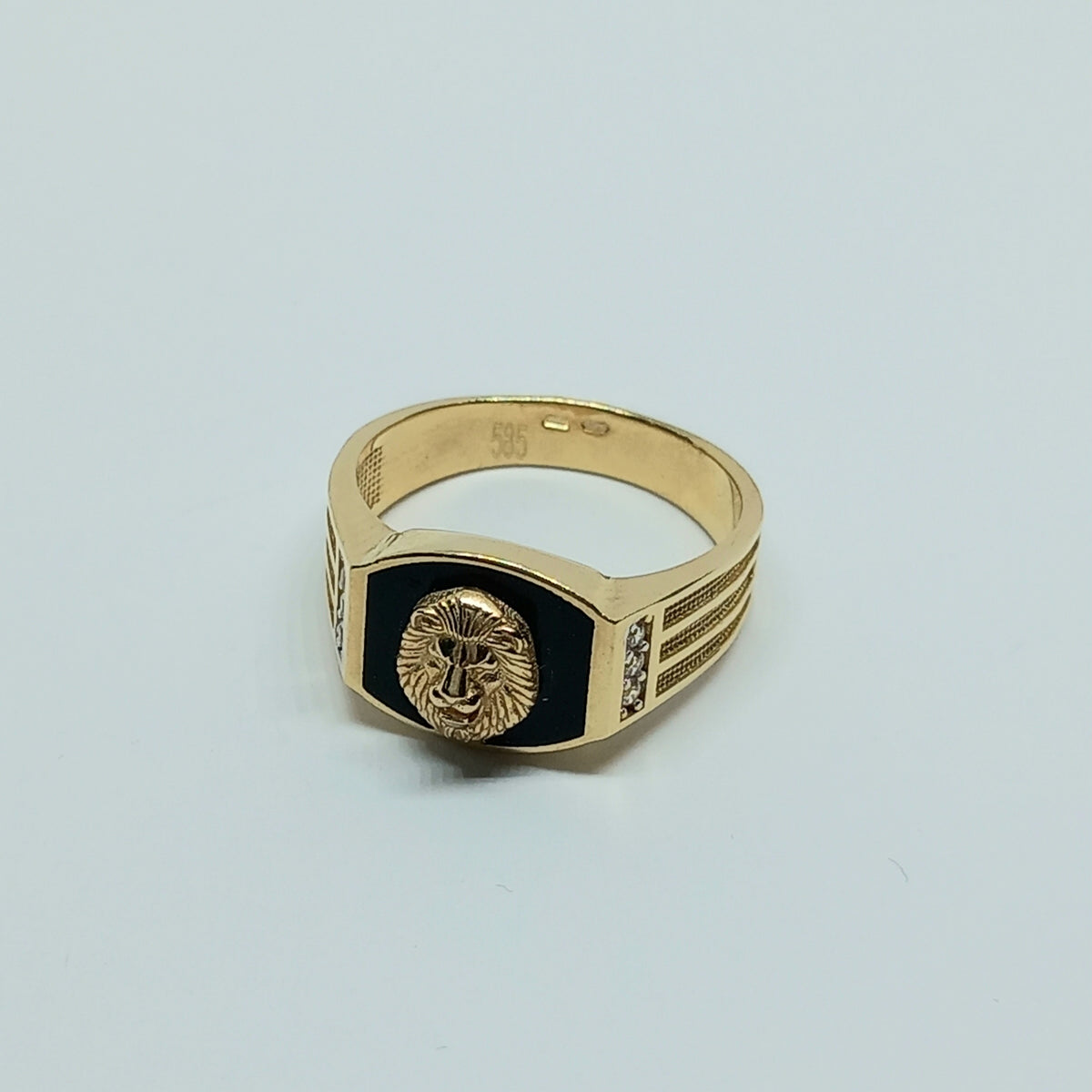 Pánský . Dětský prsten ze žlutého zlata 14k . vel. 52 . 3,64g . stav A1