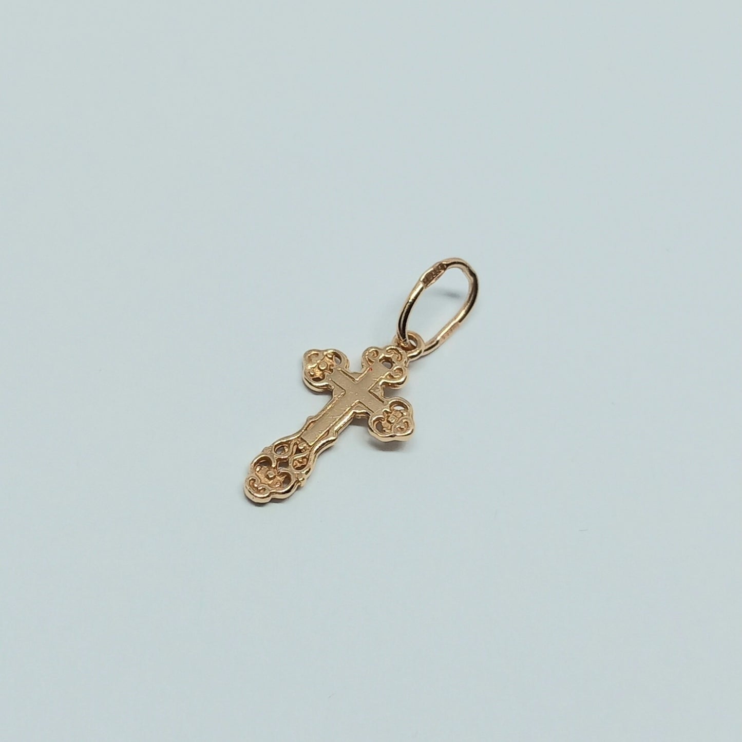 Zlatý přívěšek 14k 585/1000 Kříž - zlato růžové - jako nové