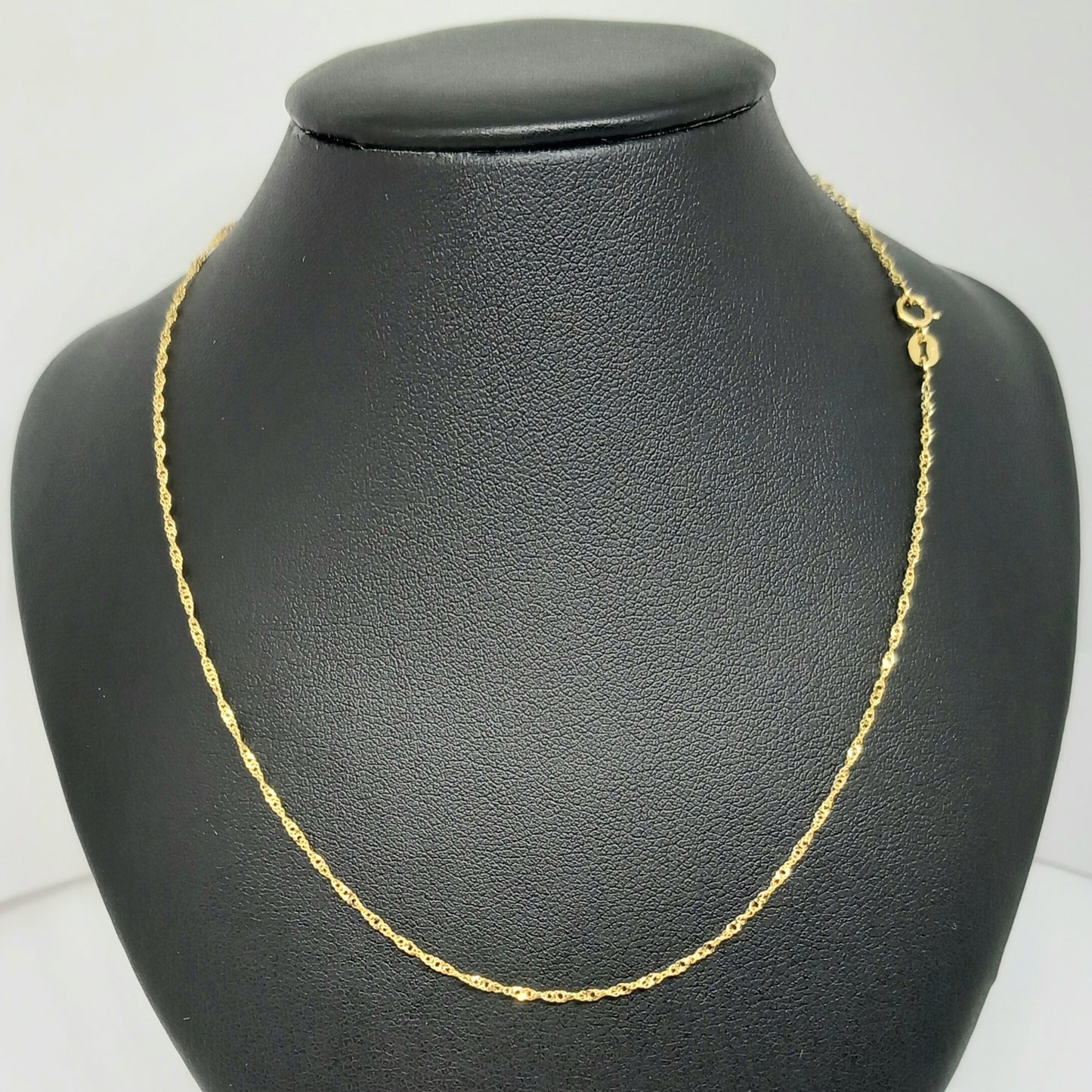 Řetěz Singapur ze žlutého zlata 14k . 45cm . 0,95g . stav A