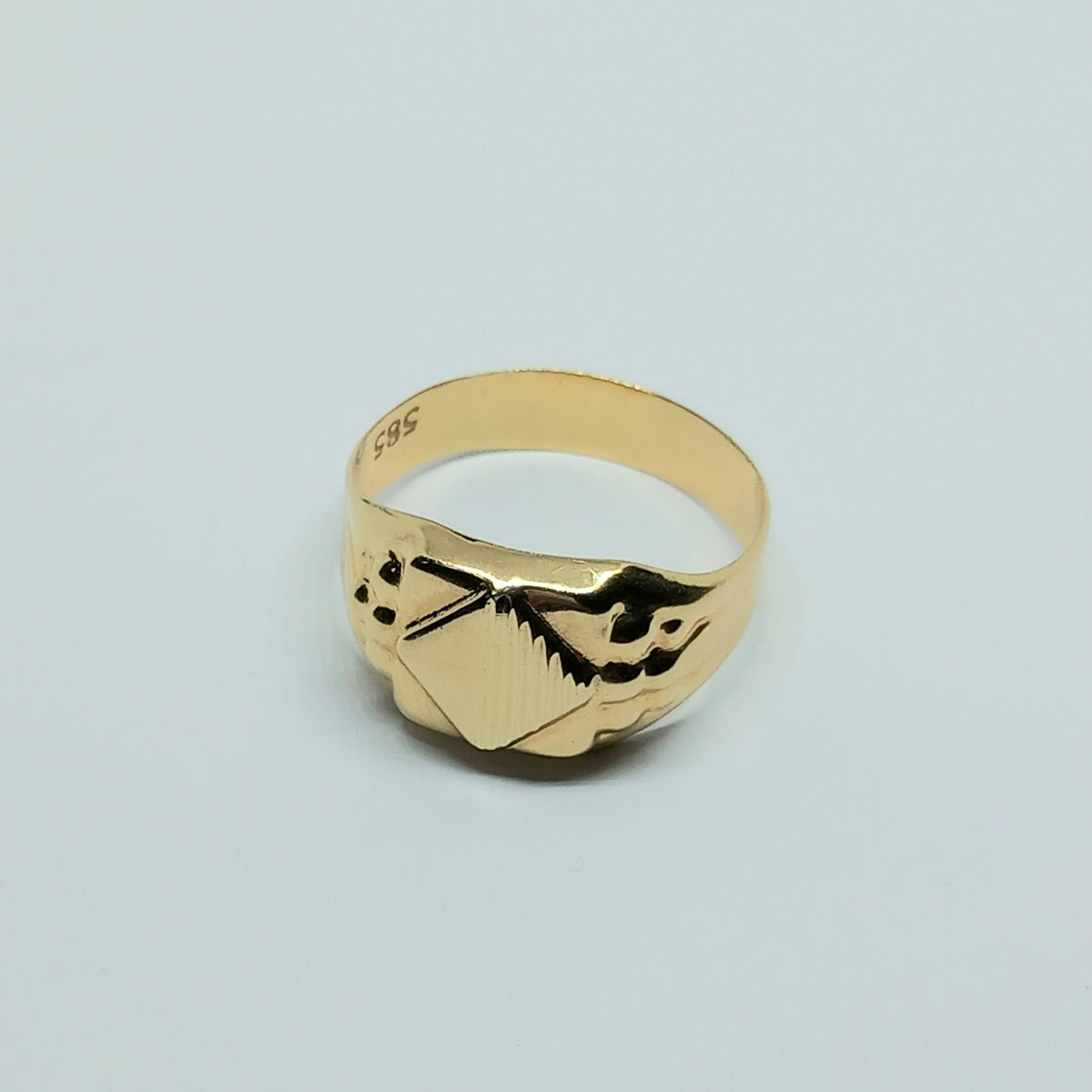 Pánský prsten ze žlutého zlata 14k . vel. 69 . 3,22g . stav A1