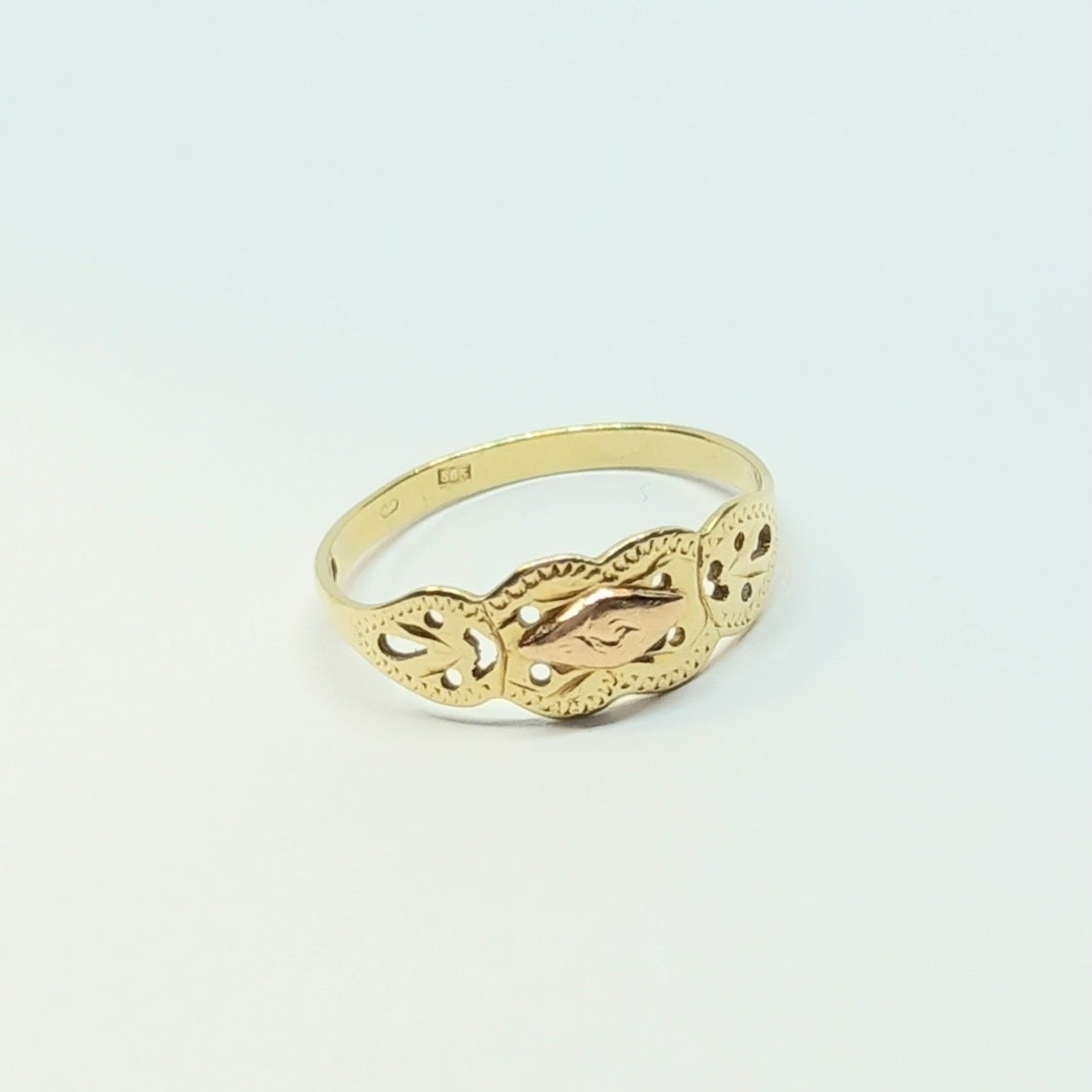Zlatý prsten 14k 585/1000 - zlato žluté - použité - vel. 55