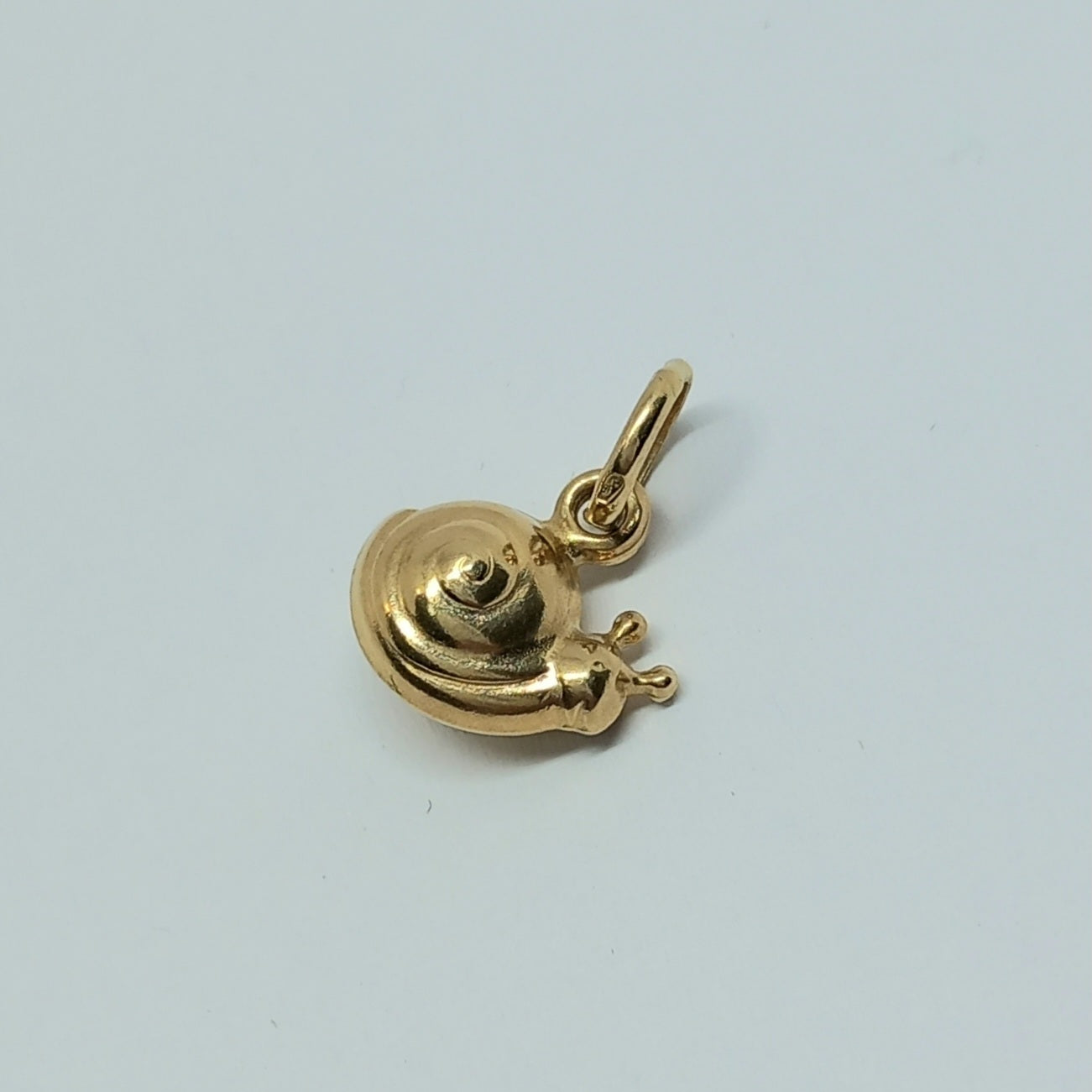 Zlatý přívěšek 14k 585/1000 Šnek - zlato žluté - jako nové
