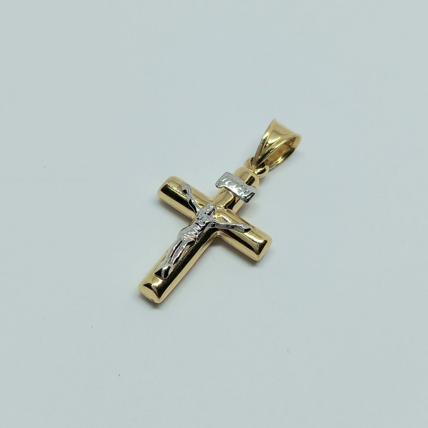 Zlatý přívěšek 14k 585/1000 Kříž - zlaté žluté a bílé - nové