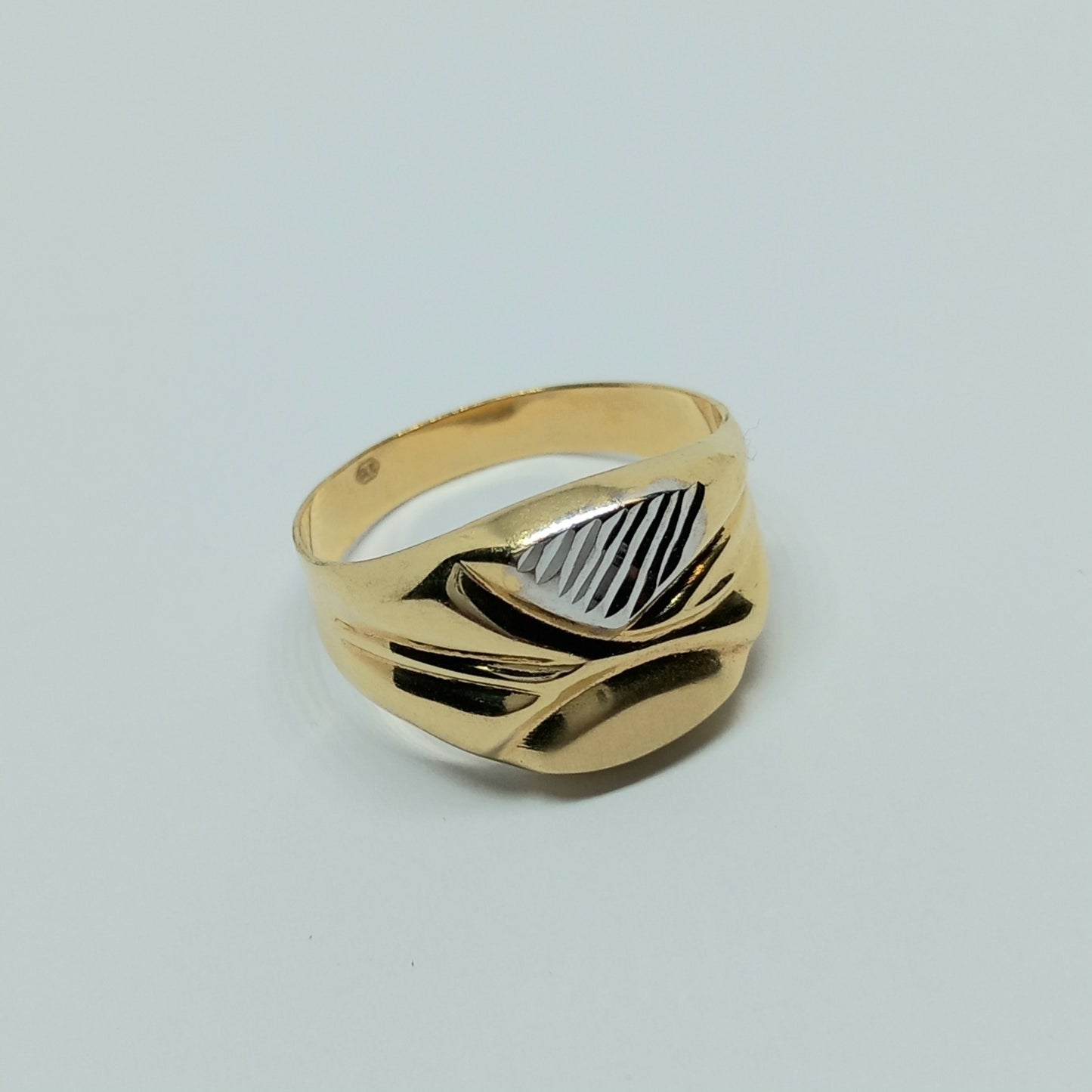 Zlatý prsten 14k 585/1000 - zlato žluté a bílé - nové - vel. 61
