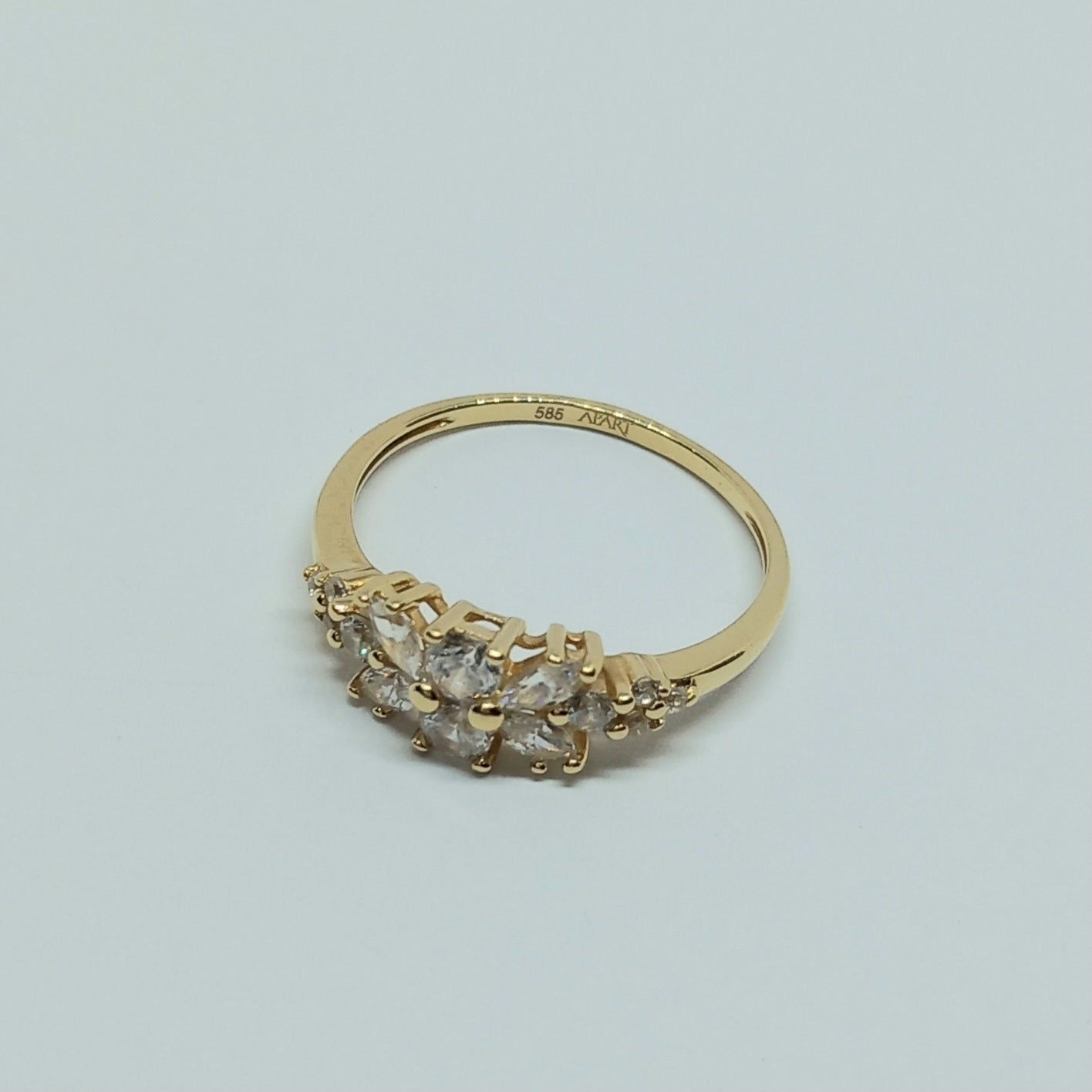 Zlatý prsten 14k 585/1000 - zlato žluté - použité - vel. 53