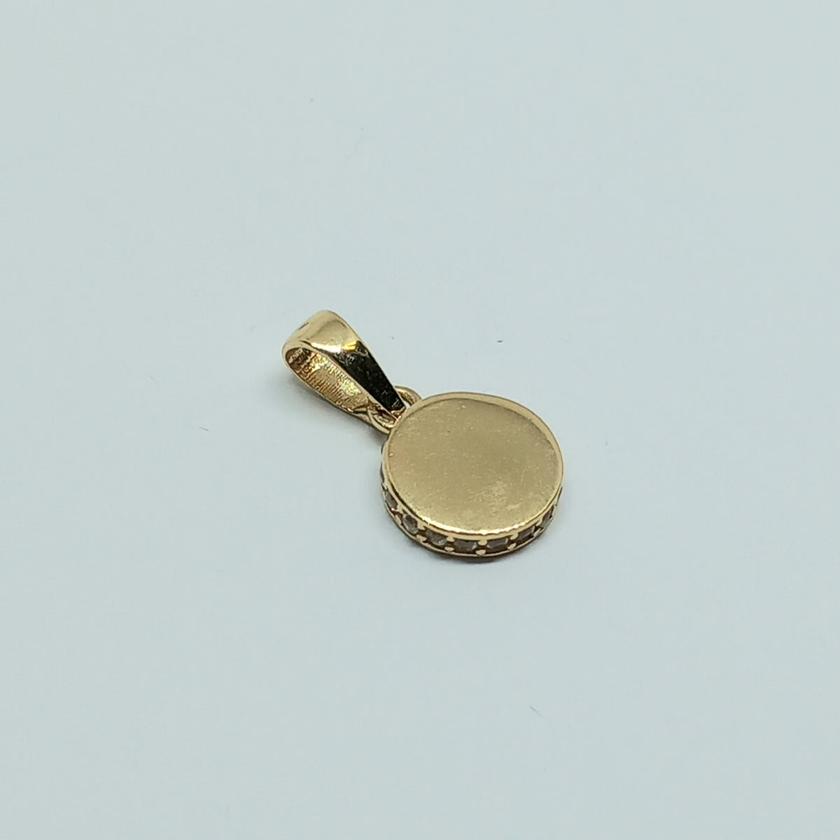 Přívěšek ze žlutého zlata 14k . 0,84g . stav A1