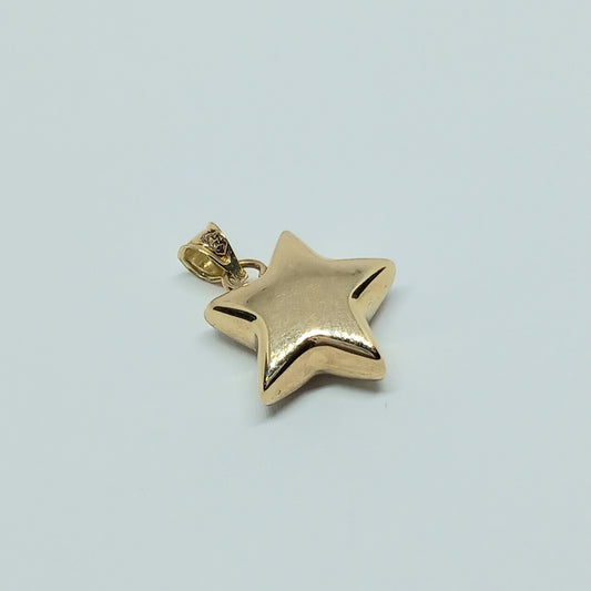 Přívěšek ze žlutého zlata 14k . Hvězda . 1,02g . stav A1