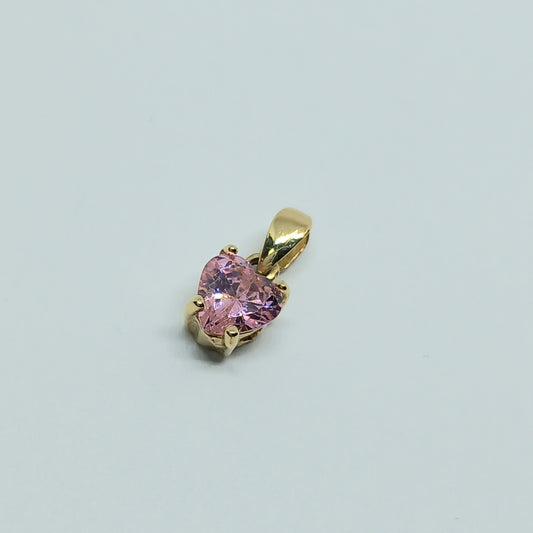 Přívěšek ze žlutého zlata 14k . Srdce . 0,90g . stav A1
