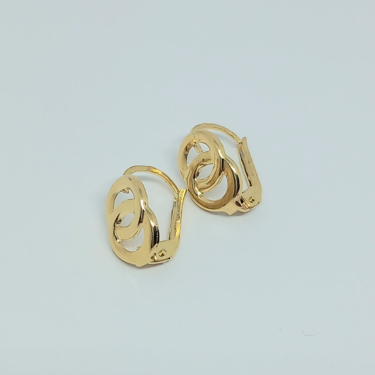 Náušnice ze žlutého zlata 14k . Visací . 1,60g . stav A1