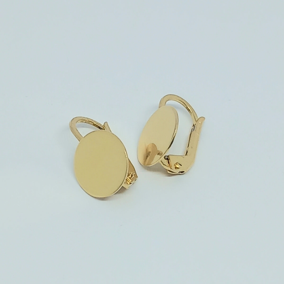 Náušnice ze žlutého zlata 14k . Visací . 1,71g . stav A1