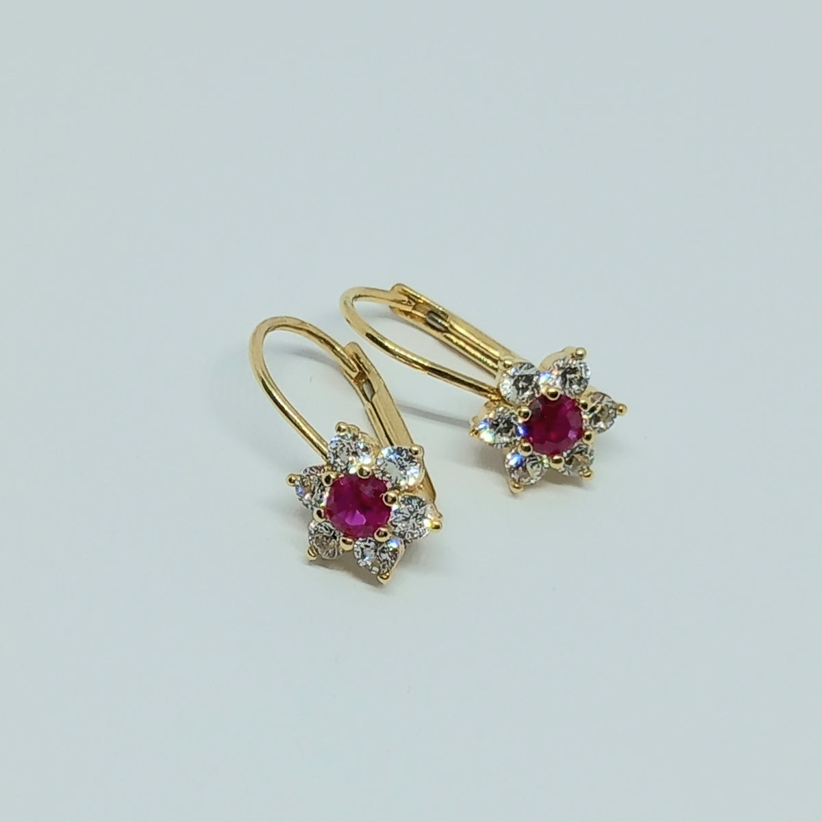 Dětské náušnice ze žlutého zlata 14k . Visací . Květ . 1,89g . stav A