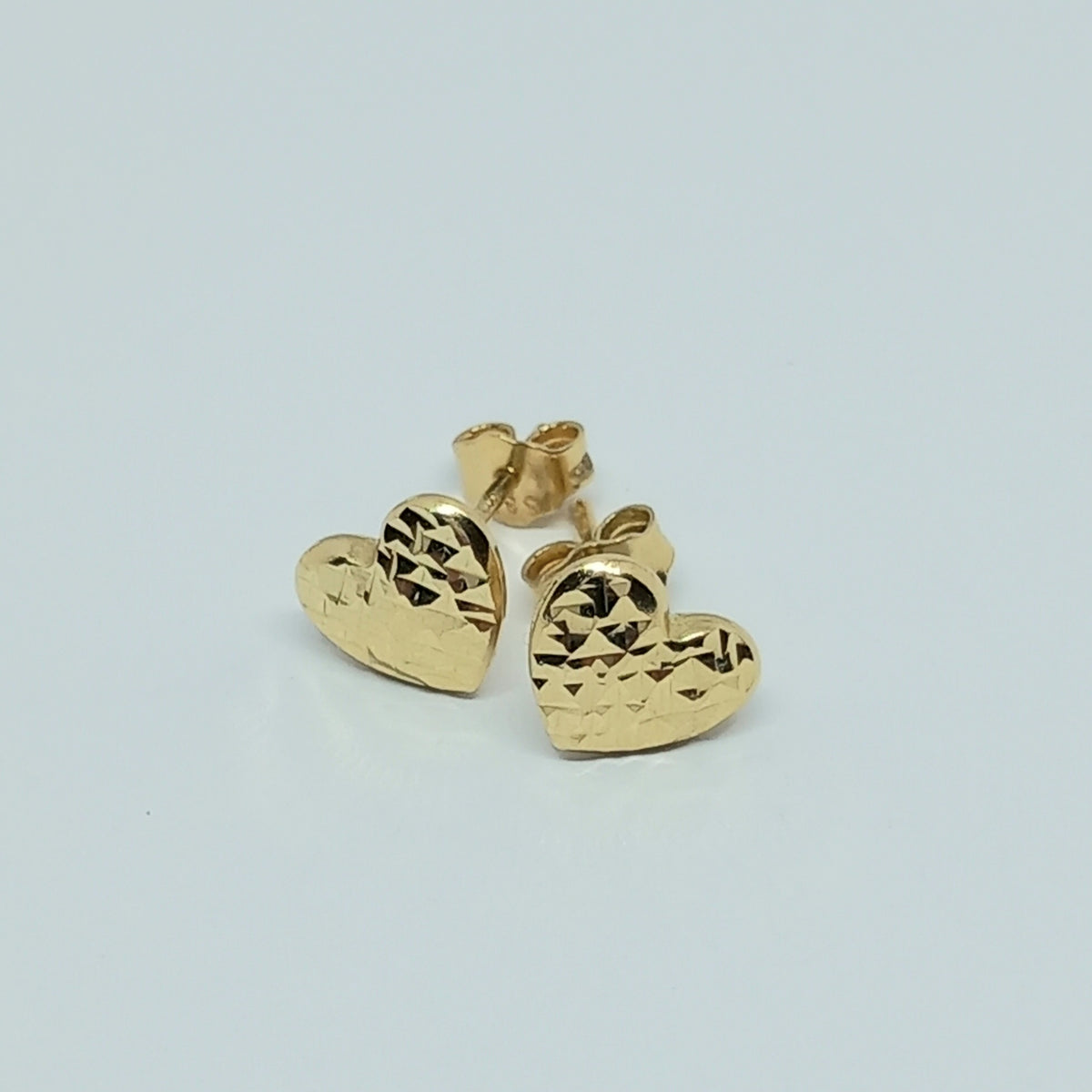 Náušnice ze žlutého zlata 14k . Pecky . 1,18g . stav A1