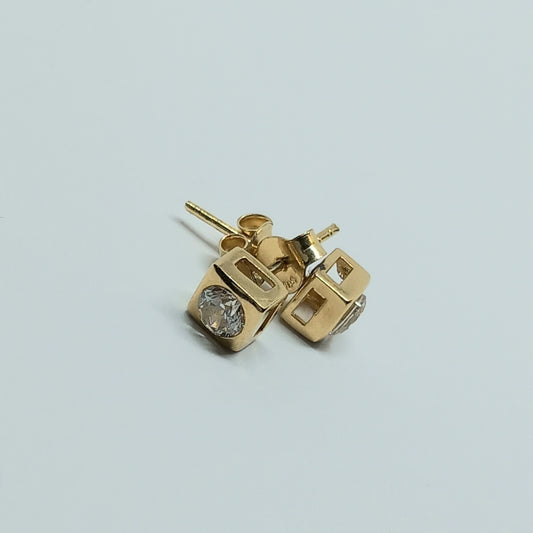 Náušnice ze žlutého zlata 14k . Pecky . 1,97g . stav A1