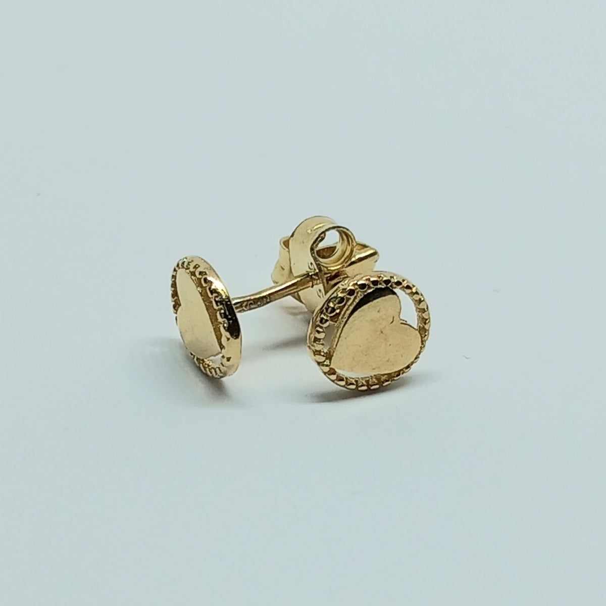 Náušnice ze žlutého zlata 14k . Pecky . Srdce . 0,73g . stav A1