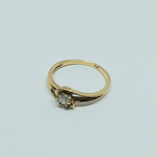 Dámský prsten ze žlutého zlata 14k . 1,63g . vel. 50 . stav B