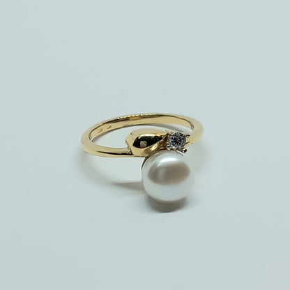 Dámský prsten ze žlutého zlata 14k . Perla . vel. 55 . 3,31g . stav A1