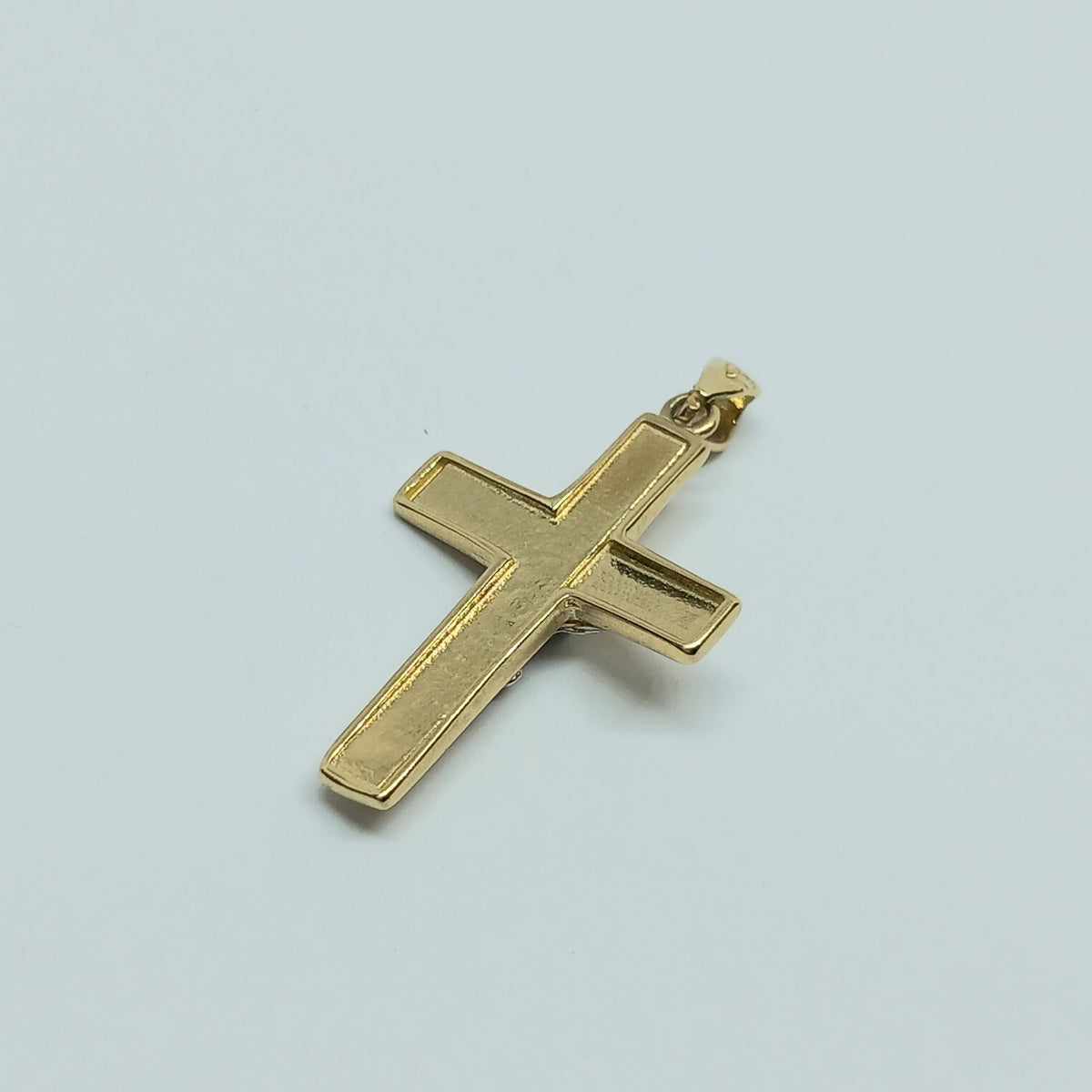 Přívěšek ze žlutého a bílého zlata 14k . Kříž . 1,38g . stav A1