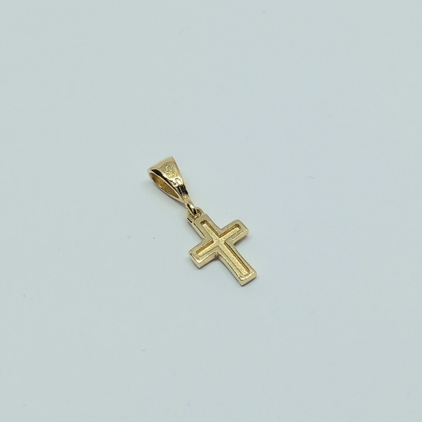 Zlatý přívěšek 14k 585/1000 Kříž - zlato žluté - jako nové