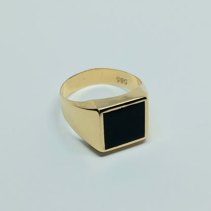 Pánský prsten ze žlutého zlata . 14k . vel. 68 . 4,49g . stav A1