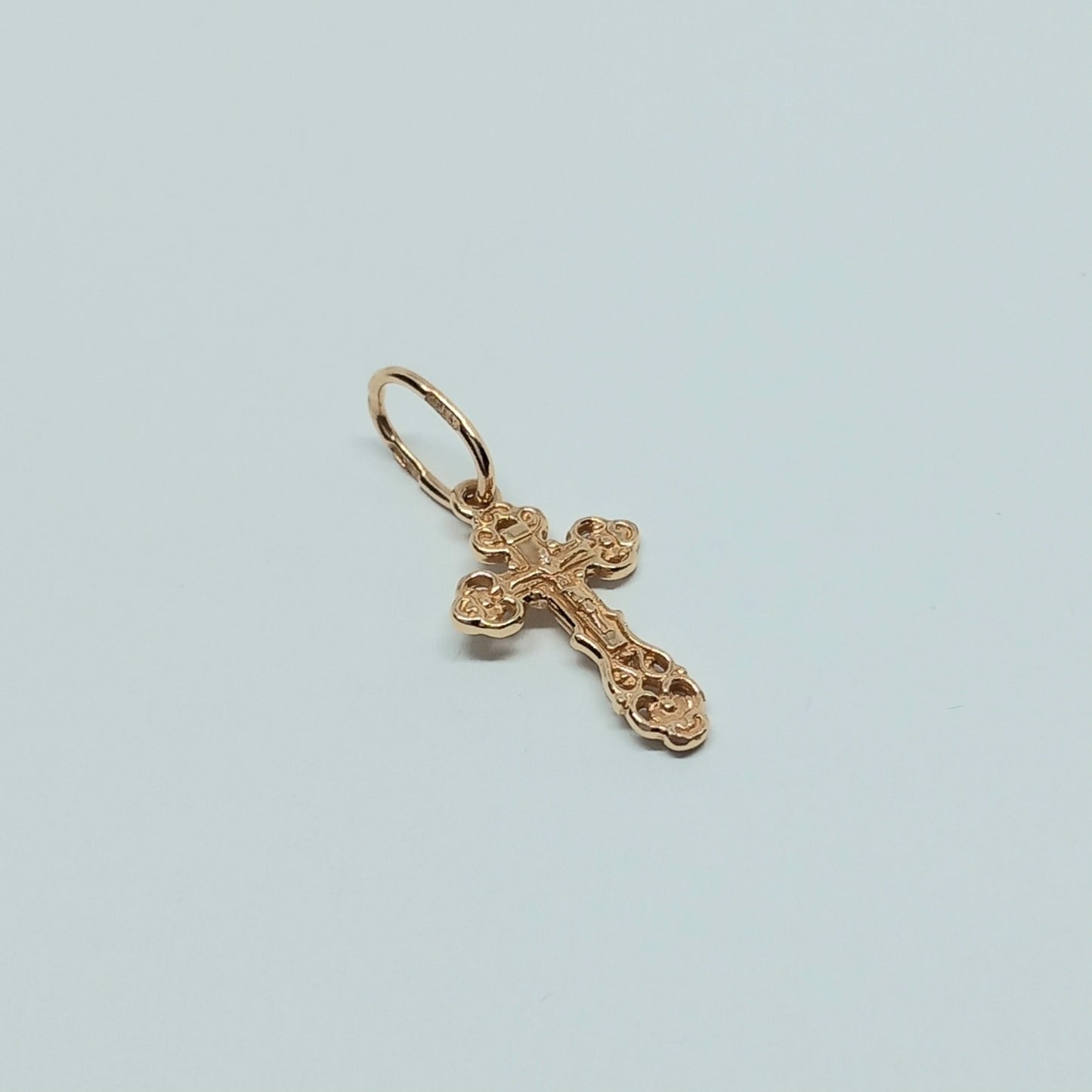 Zlatý přívěšek 14k 585/1000 Kříž - zlato růžové - jako nové