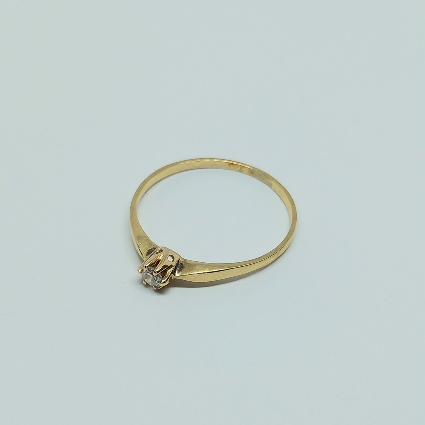 Zlatý prsten 14k 585/1000 - zlato žluté - použité - vel. 56