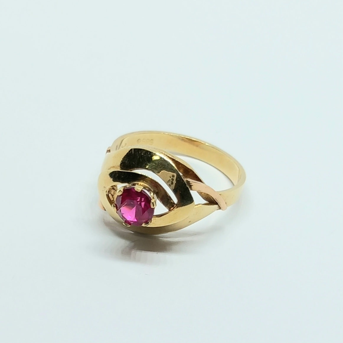 Dámský prsten ze žlutého a růžového zlata 14k . vel. 55 . 3,22g . stav B